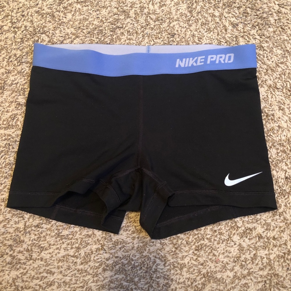 Women’s Nike pro spandex running shorts M
